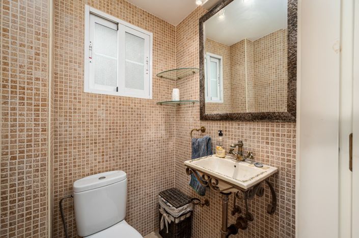 Image No.10-4 Bed Villa for sale