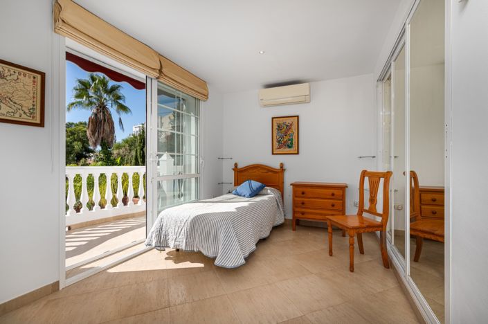 Image No.21-4 Bed Villa for sale