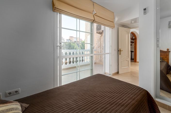 Image No.25-4 Bed Villa for sale