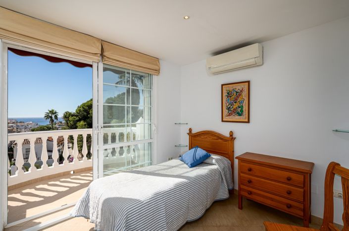 Image No.30-4 Bed Villa for sale