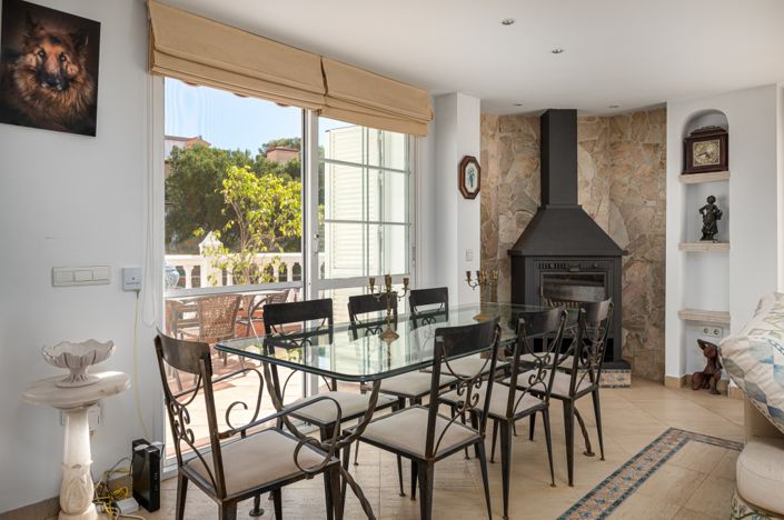 Image No.8-4 Bed Villa for sale