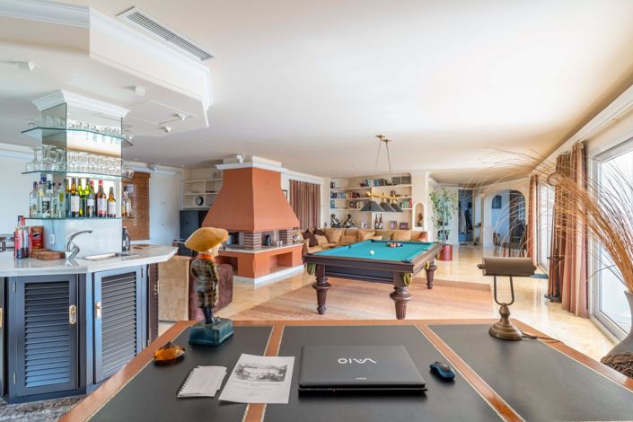 Image No.10-5 Bed Villa for sale