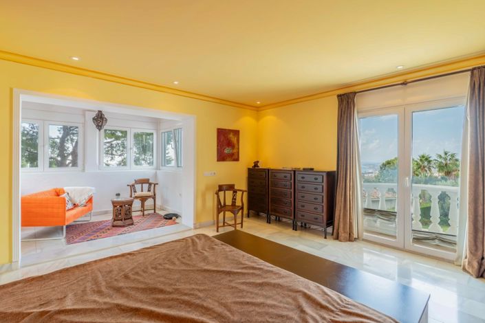 Image No.20-5 Bed Villa for sale