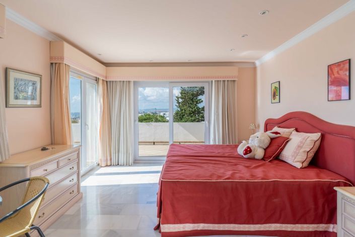 Image No.24-5 Bed Villa for sale