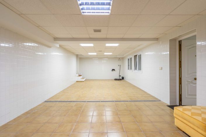 Image No.47-5 Bed Villa for sale