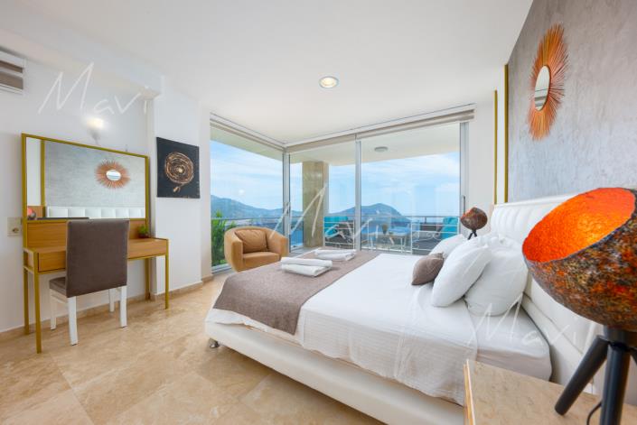 Image No.6-5 Bed Villa / Detached for sale