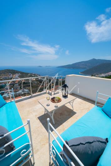 Image No.27-5 Bed Villa / Detached for sale