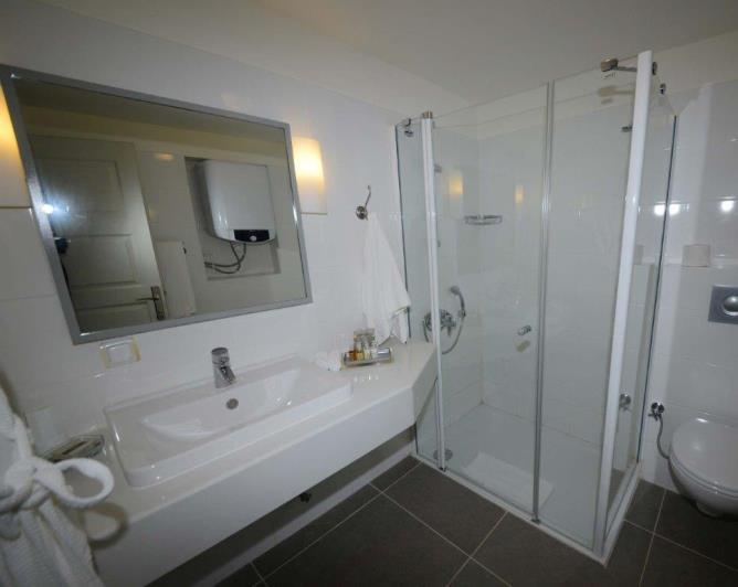 Image No.25-5 Bed Villa / Detached for sale