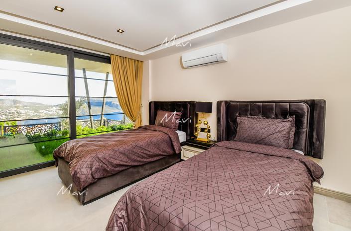 Image No.14-4 Bed Villa / Detached for sale