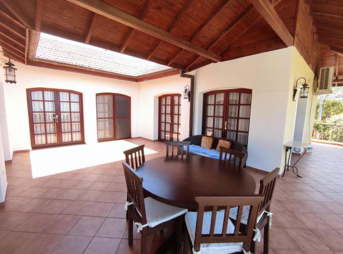 Image No.4-10 Bed Country Property for sale