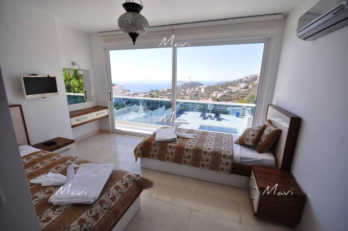 Image No.24-4 Bed Villa / Detached for sale