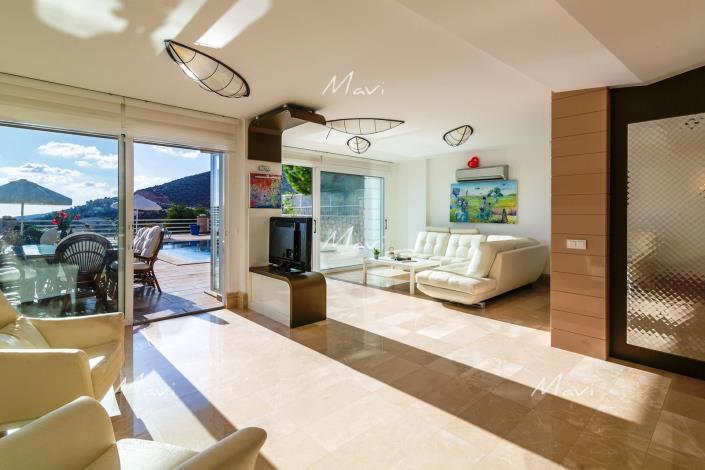 Image No.25-4 Bed Villa / Detached for sale