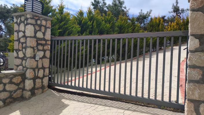 Image No.14-4 Bed Villa / Detached for sale