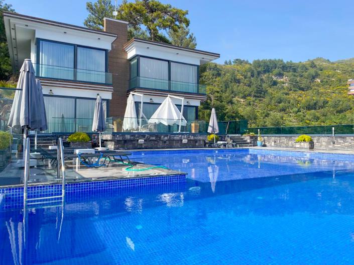 Image No.7-4 Bed Villa / Detached for sale