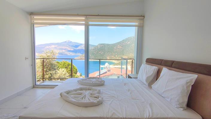 Image No.14-4 Bed Villa / Detached for sale