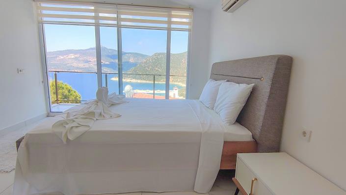 Image No.30-4 Bed Villa / Detached for sale