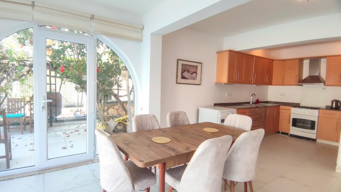 Image No.47-4 Bed Villa / Detached for sale