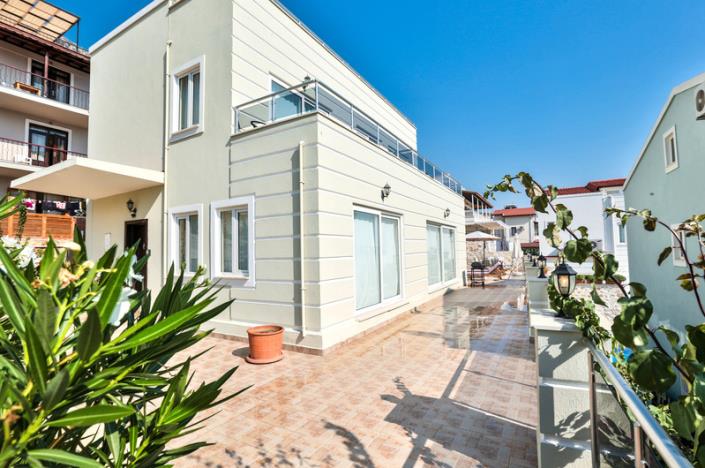 Image No.12-4 Bed Villa / Detached for sale