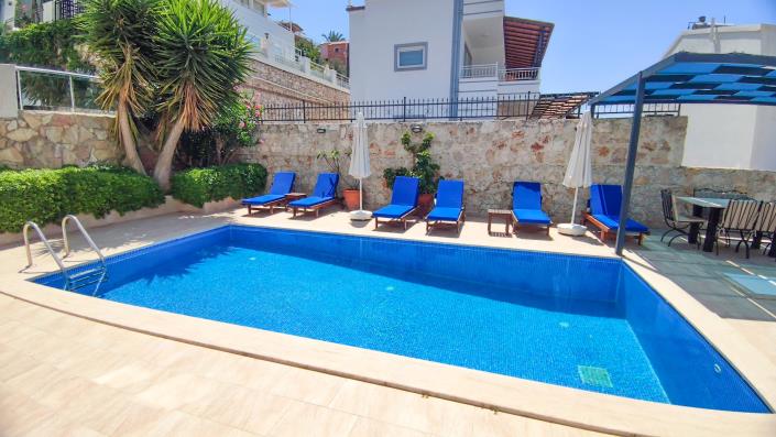 Image No.8-4 Bed Villa / Detached for sale