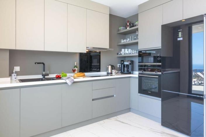 Image No.12-2 Bed Apartment for sale