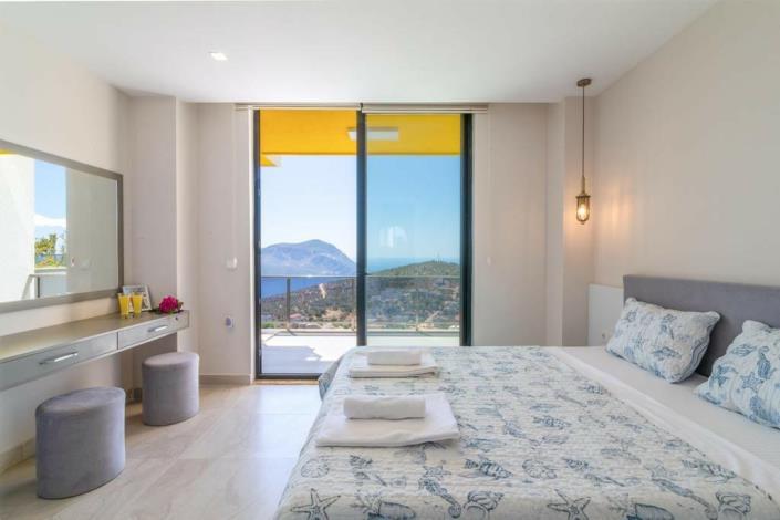 Image No.18-2 Bed Apartment for sale