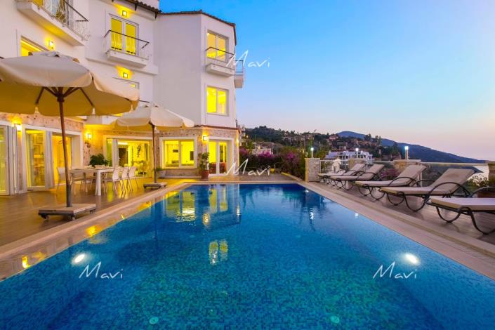 Image No.15-4 Bed Villa / Detached for sale