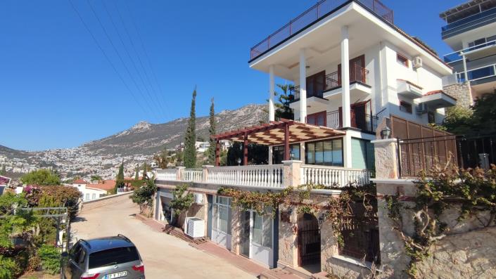 Image No.7-4 Bed Villa / Detached for sale