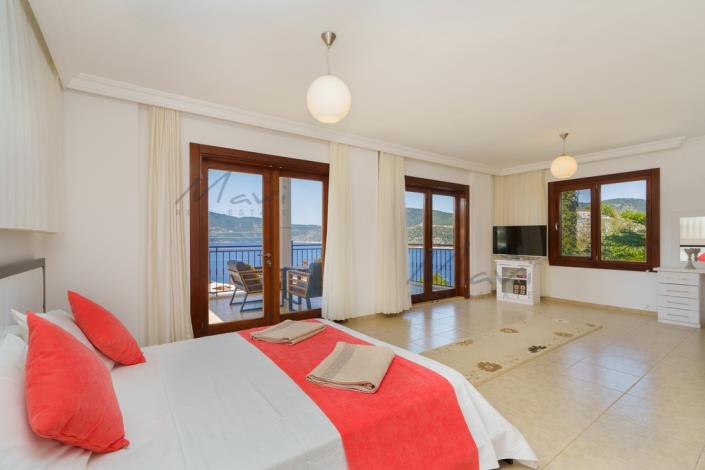 Image No.27-4 Bed Villa / Detached for sale