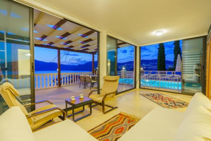 Image No.50-4 Bed Villa / Detached for sale