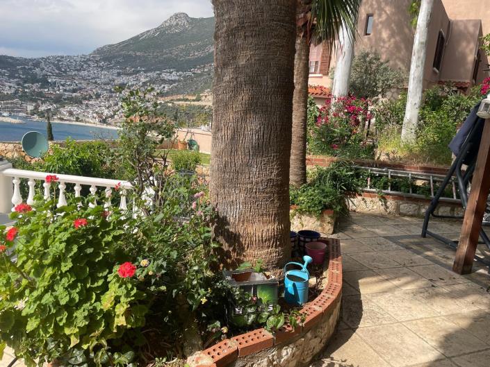 Image No.19-2 Bed Apartment for sale