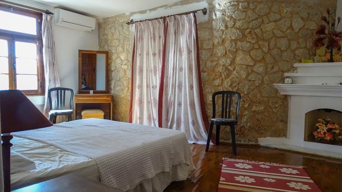 Image No.9-2 Bed Semi-Detached for sale