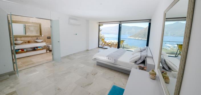 Image No.18-5 Bed Villa / Detached for sale