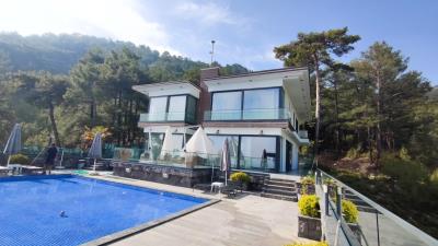 14d1c711-992e-44c3-8173-6bdb0a7d8bc0