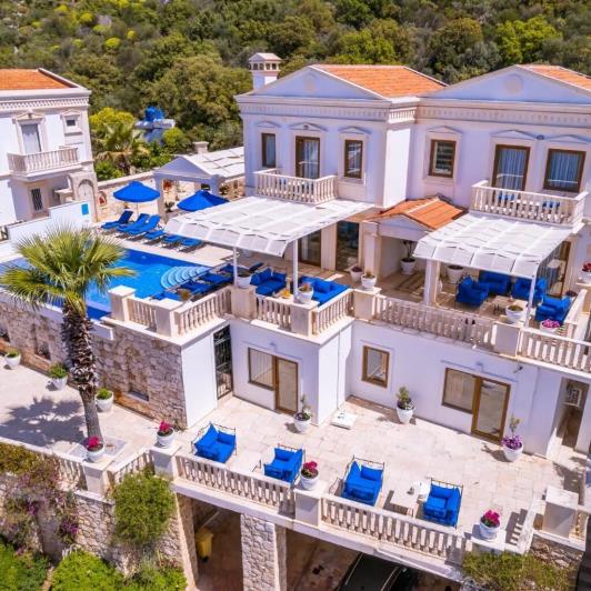 Image No.3-5 Bed Villa / Detached for sale