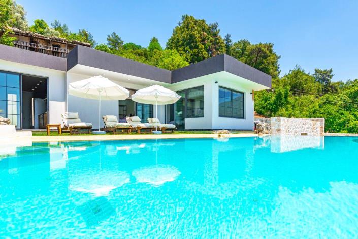 Image No.8-2 Bed Villa / Detached for sale