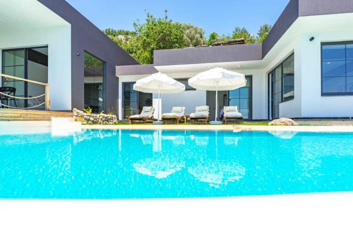 Image No.2-2 Bed Villa / Detached for sale