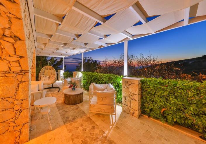 Image No.29-5 Bed Villa / Detached for sale