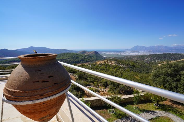 Image No.37-4 Bed Villa / Detached for sale