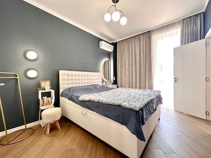 Image No.2-2 Bed Property for sale