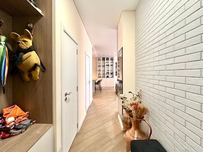 Image No.4-2 Bed Property for sale