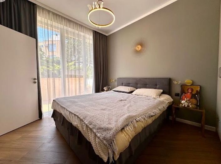 Image No.6-2 Bed Property for sale