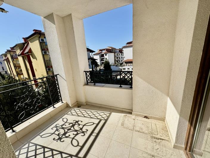 Image No.11-1 Bed Property for sale