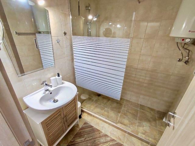 Image No.15-2 Bed Apartment for sale