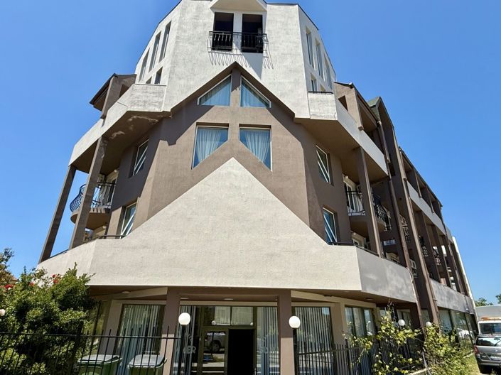 Image No.2-1 Bed Property for sale