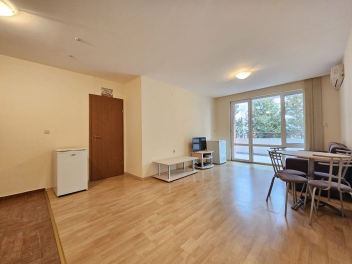 Image No.6-Propriété de 1 chambre à vendre à Elenite