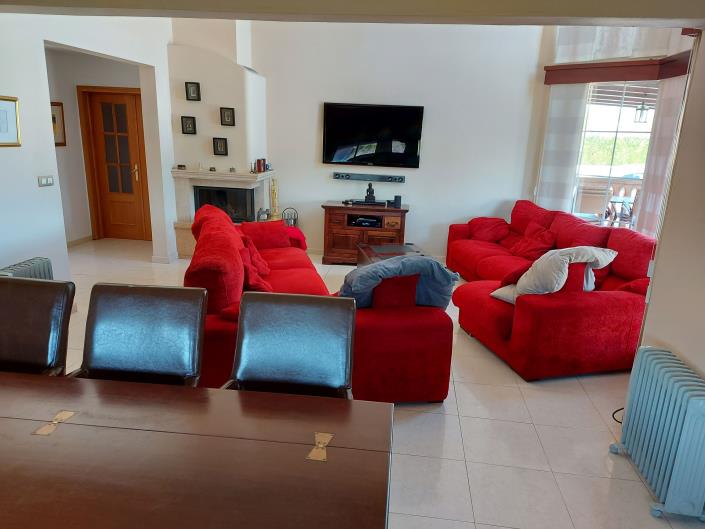 Image No.19-3 Bed Villa / Detached for sale