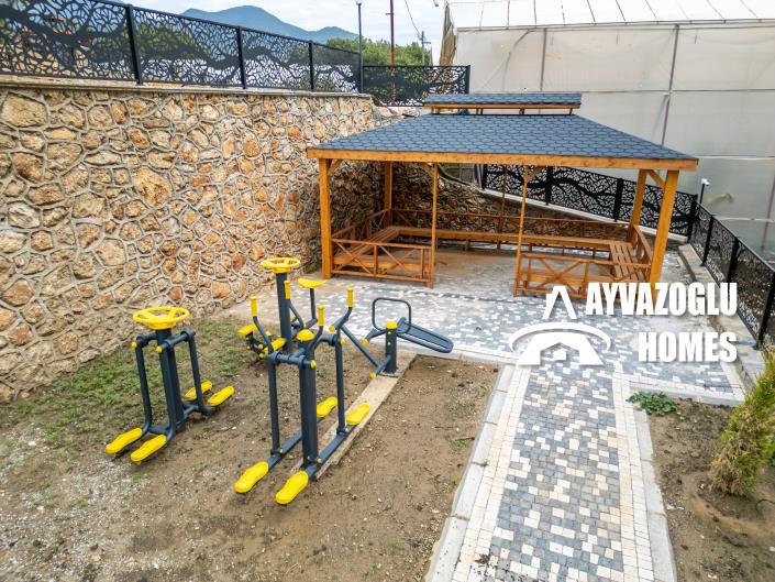 Image No.2-4 Bed Duplex for sale