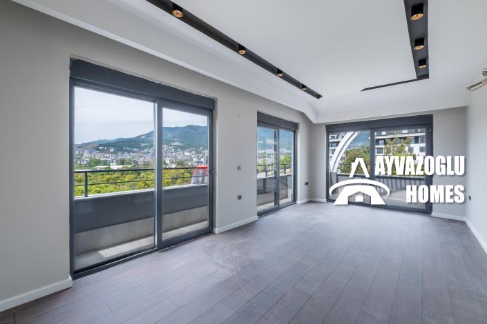 Image No.21-4 Bed Duplex for sale