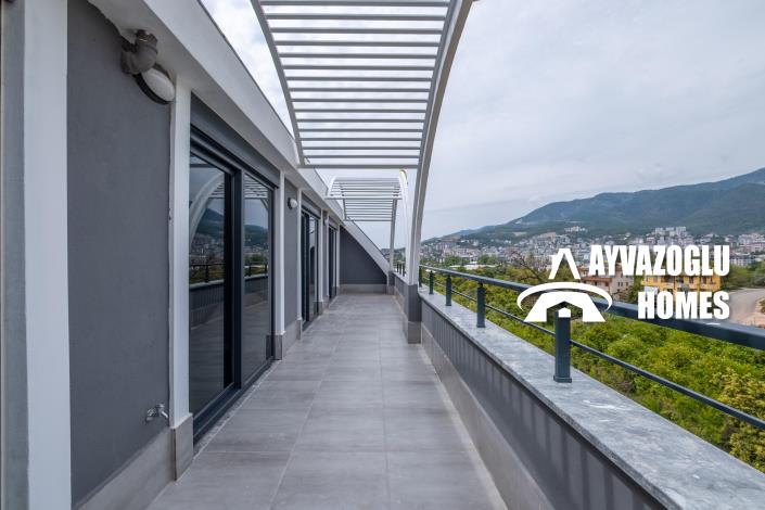 Image No.28-4 Bed Duplex for sale