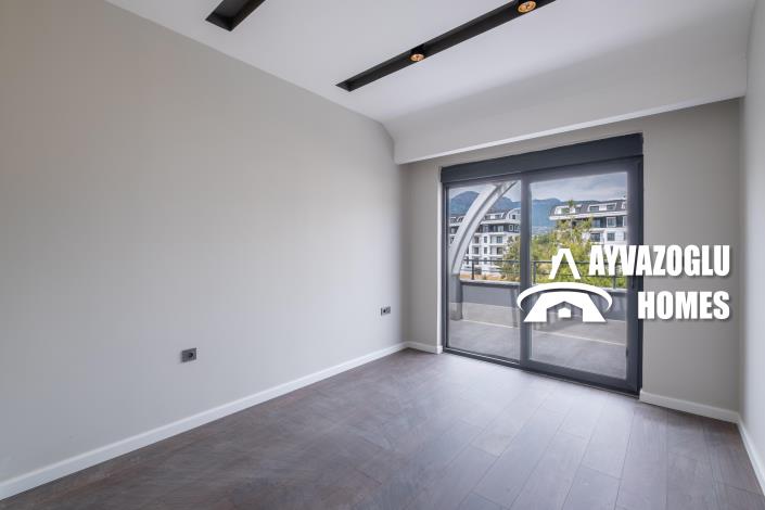 Image No.29-4 Bed Duplex for sale